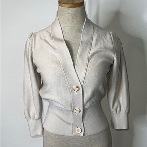 The Reset R Label Crop Cardigan